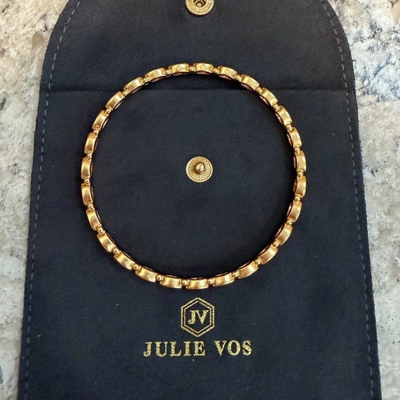 NWOT Julie Vos Mykonos Bangle Coral size medium - Picture 3 of 3